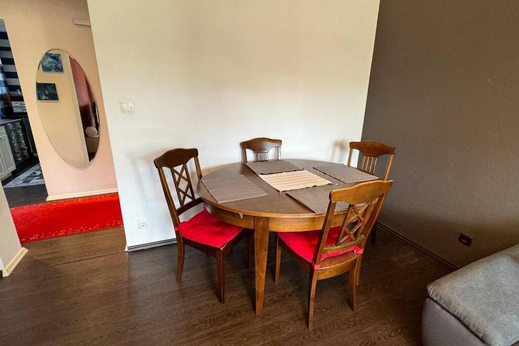 Monikas Home - Gemuetliche 3-Zimmer-Wohnung Im Herzen Von Böblingen Zewnętrze zdjęcie